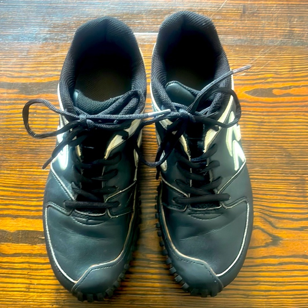 Ringor Cleats with Pitching Toe